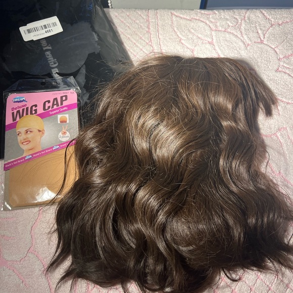 ENTRANCED STYLES Short Curly Wavy Bob Synthetic Wig With Bang Comes With Wig Cap - Picture 9 of 10